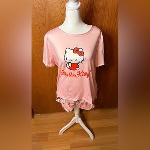 New Women's Hello Kitty PJ Set Size Large Top And Shorts